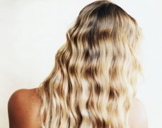 Šampon pro blond vlasy - RE-BORN Blonde Highlight Shampoo 500 ml