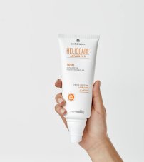 Opalovací sprej - HELIOCARE Advanced Spray SPF 50
