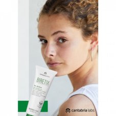 Čistící a exfoliační gel na pleť s akné - BIRETIX Duo Gel 30 ml