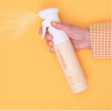 Osvěžující sprej na kudrliny - DESIGN.ME Bounce.Me Curl Spray 250 ml