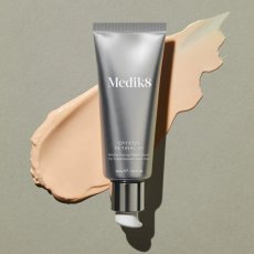 Silné sérum pro omlazení pleti - MEDIK8 Crystal Retinal 20 30 ml